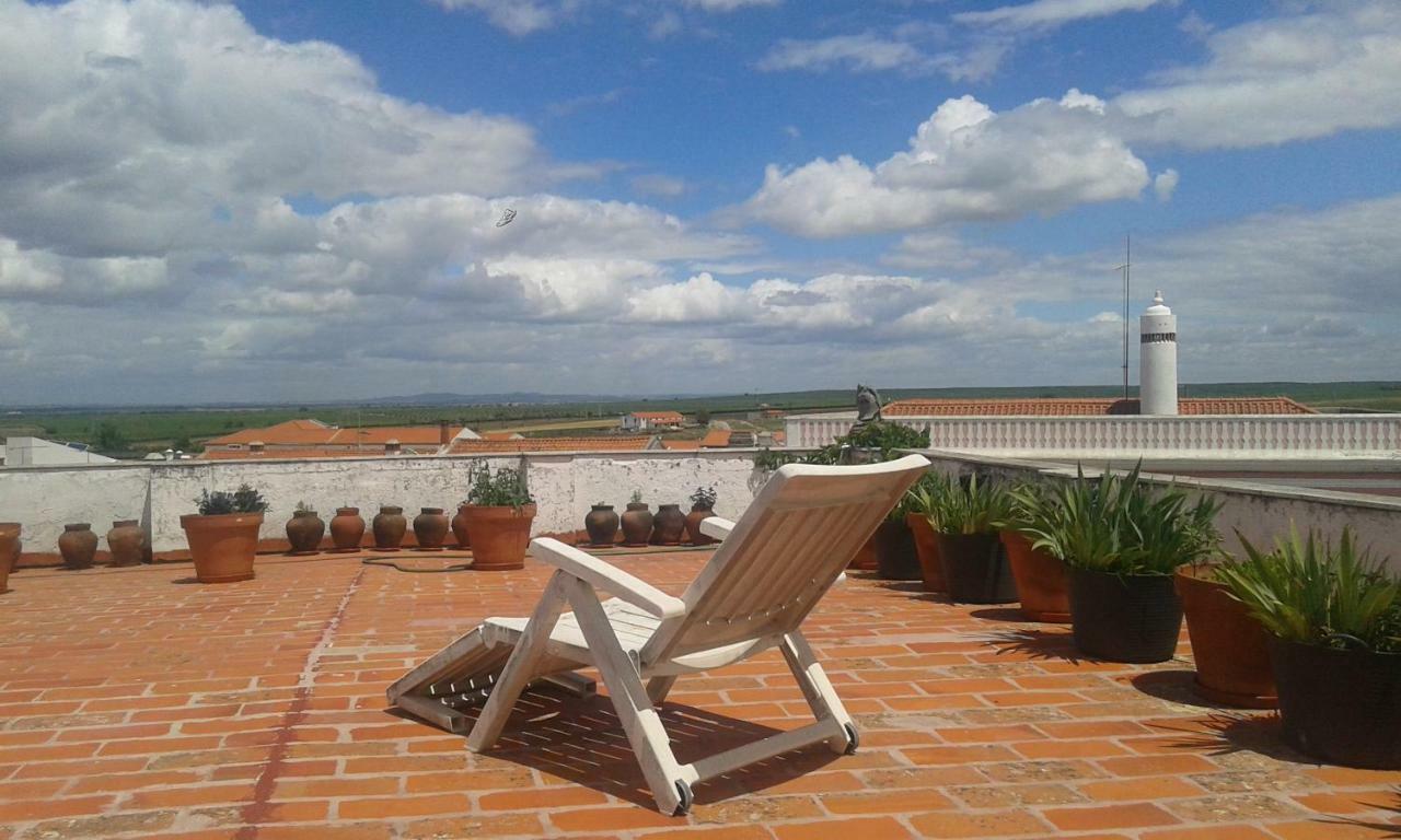 Patio Das Flores Ферейра до Алентежу Екстериор снимка